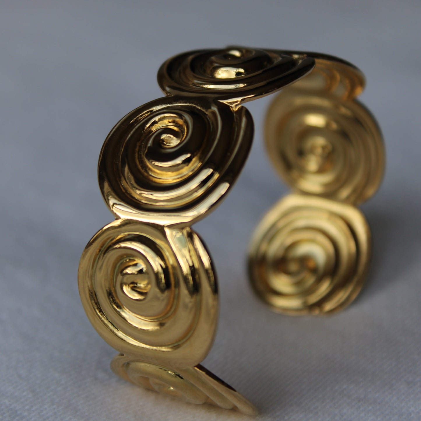 The ' Ātea ' Arm Cuff