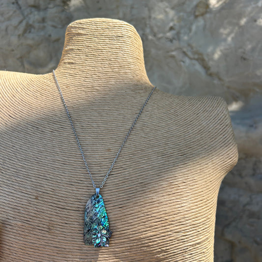 Twin Pāua Hibiscus Flower Pendant & Chain (1of1 )