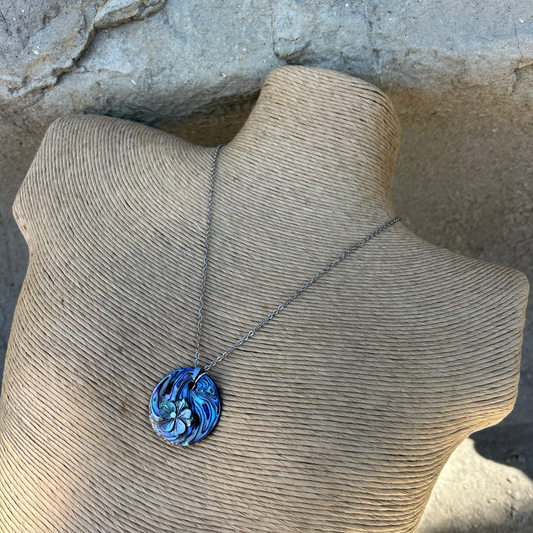 Hibiscus Halo Pāua Pendant & Chain ( 1of1 )